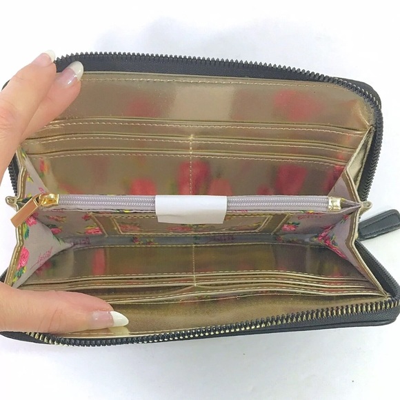 Betsey Johnson Large Black Bow Wallet NWT - Picture 5 of 7